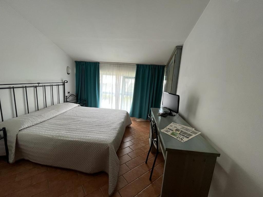 Hotel Residence La Ventola Vada Dış mekan fotoğraf